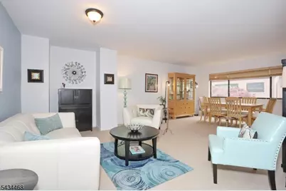 164 Winchester Ct, Washington Township, NJ 07676 - Photo 8