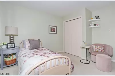 164 Winchester Ct, Washington Township, NJ 07676 - Photo 14