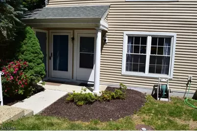 15 Terrell Court, Warren Township, NJ 07059 - Photo 2