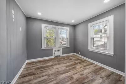 8 Melrose Ter, Elizabeth, NJ 07208 - Photo 12