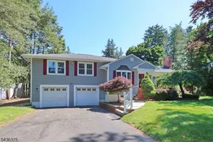 785 Lamberts Mill Rd, Westfield, NJ 07090 - Photo 4