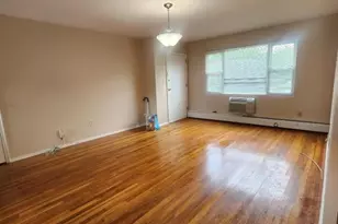 43 Conforti Ave, West Orange Township, NJ 07052 - Photo 2