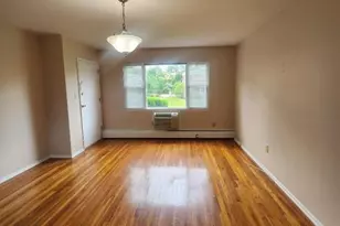 43 Conforti Ave, West Orange Township, NJ 07052 - Photo 2