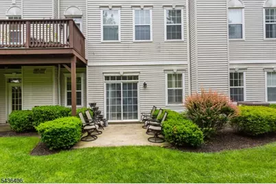 28 Devonshire Dr, Clifton, NJ 07013 - Photo 10