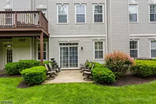 28 Devonshire Dr, Clifton, NJ 07013 - Photo 10