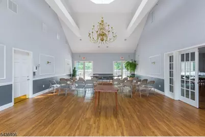 28 Devonshire Dr, Clifton, NJ 07013 - Photo 14