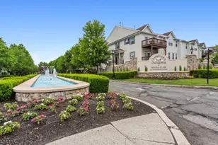 28 Devonshire Dr, Clifton, NJ 07013 - Photo 2