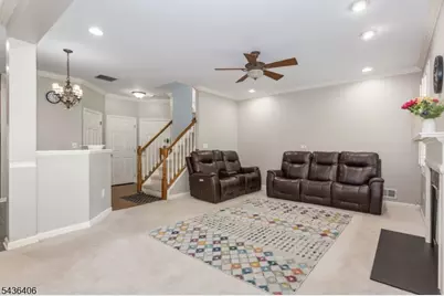 28 Devonshire Dr, Clifton, NJ 07013 - Photo 16