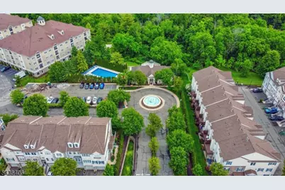 28 Devonshire Dr, Clifton, NJ 07013 - Photo 20