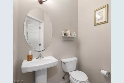 28 Devonshire Dr, Clifton, NJ 07013 - Photo 22