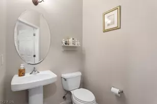 28 Devonshire Dr, Clifton, NJ 07013 - Photo 22