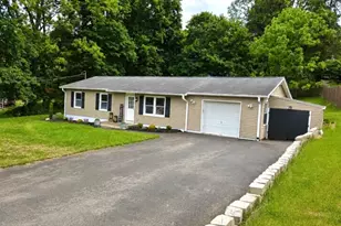 5 Ravine Dr, Andover Township, NJ 07860 - Photo 2