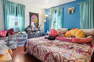 33 Pulaski Pl, Hackensack, NJ 07601 - Photo 22