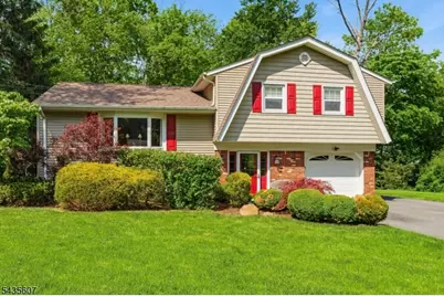 9 Jayne Ter, Ringwood, NJ 07456 - Photo 2