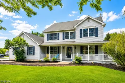 13 Briarwood Rd, Washington Township, NJ 07853 - Photo 2