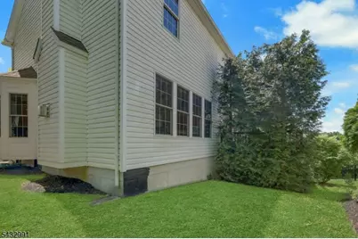 81 Lafayette Cir #81, Totowa, NJ 07512 - Photo 46