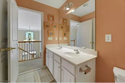 81 Lafayette Cir #81, Totowa, NJ 07512 - Photo 32
