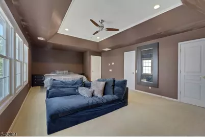 81 Lafayette Cir #81, Totowa, NJ 07512 - Photo 32