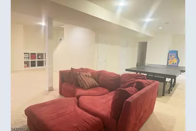 81 Lafayette Cir #81, Totowa, NJ 07512 - Photo 38