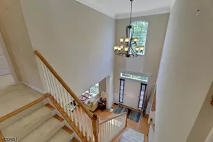 81 Lafayette Cir, Totowa, NJ 07512 - Photo 24