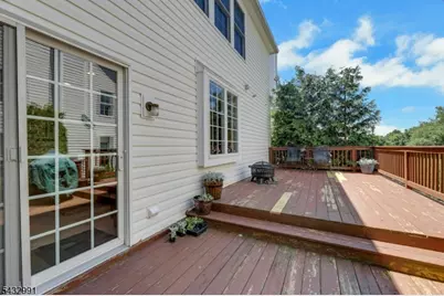 81 Lafayette Cir #81, Totowa, NJ 07512 - Photo 16