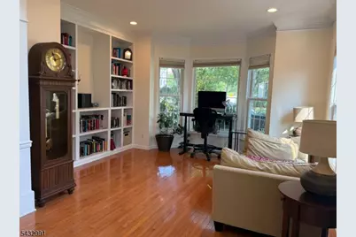 81 Lafayette Cir #81, Totowa, NJ 07512 - Photo 8