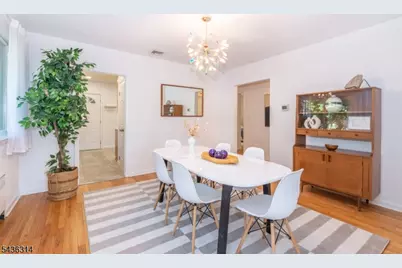 110 Woodlawn Ave, Clifton, NJ 07013 - Photo 10