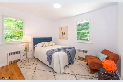 110 Woodlawn Ave, Clifton, NJ 07013 - Photo 20