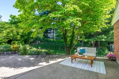 110 Woodlawn Ave, Clifton, NJ 07013 - Photo 36