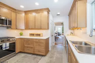 110 Woodlawn Ave, Clifton, NJ 07013 - Photo 16