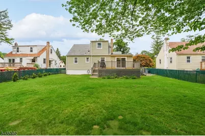 3 Roy Ave, Bloomingdale, NJ 07403 - Photo 2