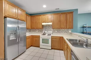815 Deluca Rd, Belleville, NJ 07109 - Photo 8
