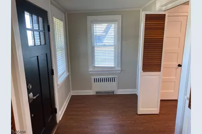 971 Virgil Ave, Ridgefield, NJ 07657 - Photo 8