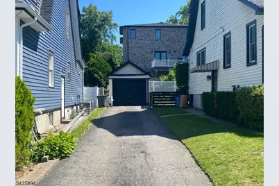 971 Virgil Ave, Ridgefield, NJ 07657 - Photo 24