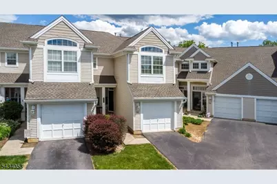 1274 Fairview Cir, Lopatcong Township, NJ 08886 - Photo 2