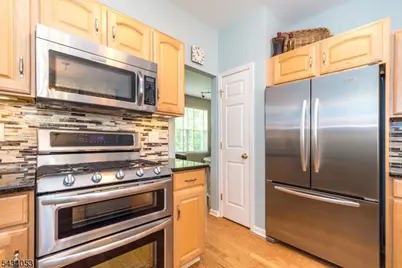 1274 Fairview Cir, Lopatcong Township, NJ 08886 - Photo 6