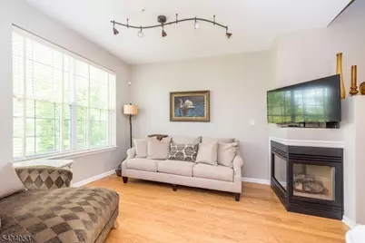 1274 Fairview Cir, Lopatcong Township, NJ 08886 - Photo 12