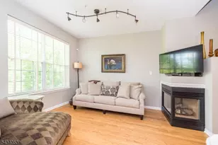 1274 Fairview Cir, Lopatcong Township, NJ 08886 - Photo 12