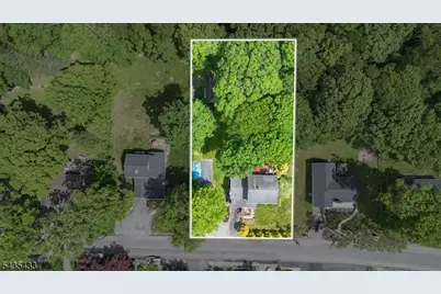 61 Tamarack Trl, Hardyston Township, NJ 07460 - Photo 2