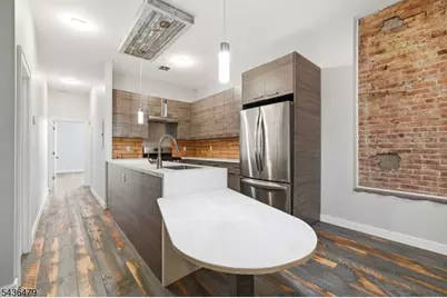 180 Spring St #304, Newton, NJ 07860 - Photo 1