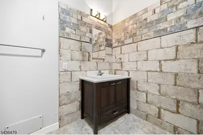 180 Spring St #304, Newton, NJ 07860 - Photo 18