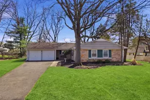 27 Summerall Rd, Franklin Township, NJ 08873 - Photo 1