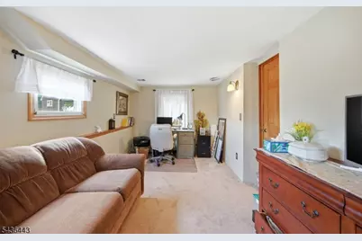 8 Ivan Rd, West Milford, NJ 07480 - Photo 4
