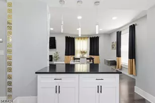 245 W 3rd Ave, Roselle, NJ 07203 - Photo 10