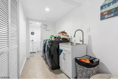 245 W 3rd Ave, Roselle, NJ 07203 - Photo 26