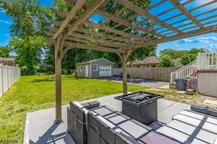245 W 3rd Ave, Roselle, NJ 07203 - Photo 28