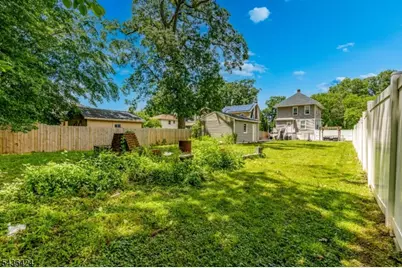 245 W 3rd Ave, Roselle, NJ 07203 - Photo 32