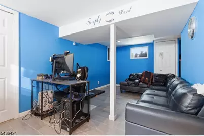245 W 3rd Ave, Roselle, NJ 07203 - Photo 22