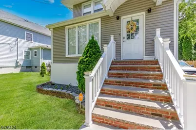 245 W 3rd Ave, Roselle, NJ 07203 - Photo 4