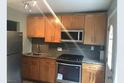 17 Dartmouth Ave #2B, Bridgewater, NJ 08807 - Photo 6